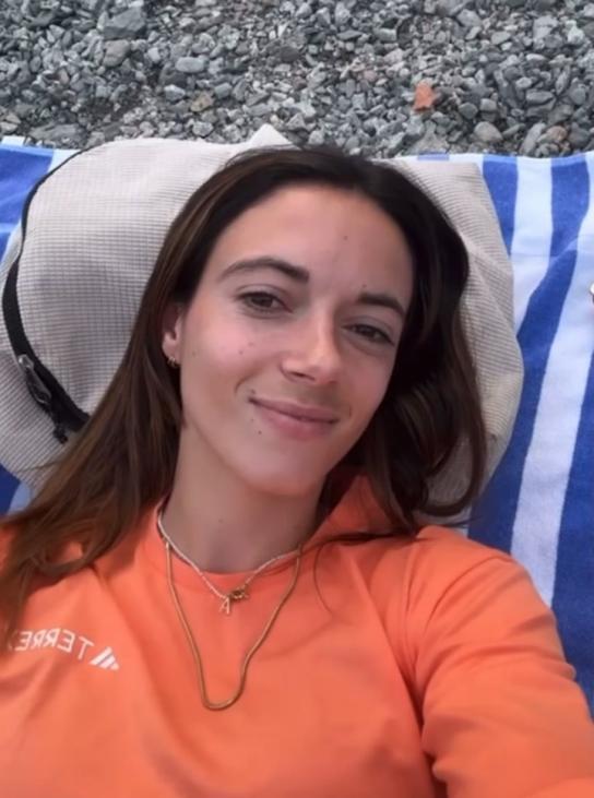Aitana Bonmatí disfrutando de sus vacaciones