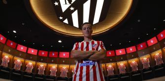 Giacomo Raspadori en el que será su nuevo vestuario, el del Atlético de Madrid.