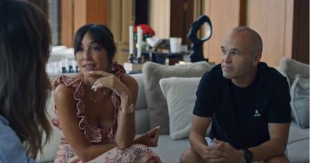 Andrés Iniesta y Anna Ortiz, en 'Mis Raíces'