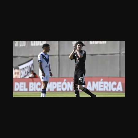 Predicción del partido: Deportivo Riestra vs. Sarmiento – Apuesta por más de 1.5 goles