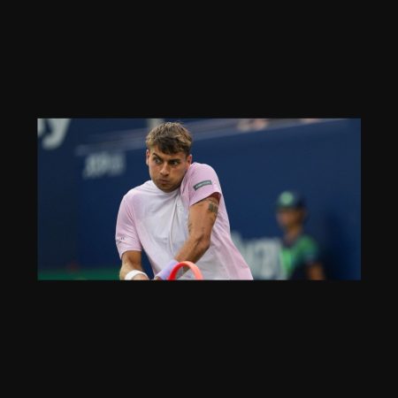 Predicción tenis 2025: Victoria de Francesco Passaro sobre Flavio Cobolli en el duelo italiano