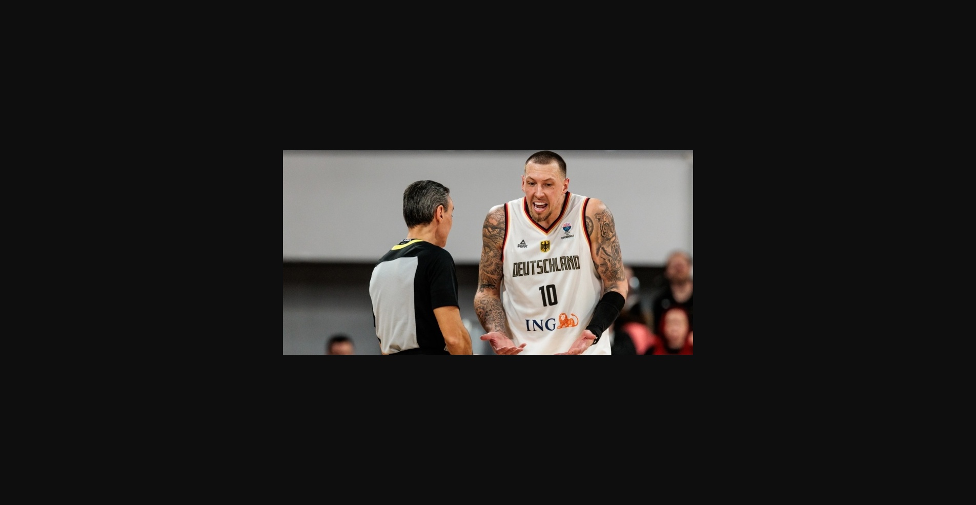 Черногория - Германия: уверенная победа немецкой сборной?