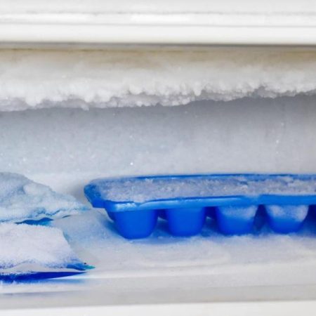 Hielo en los alimentos del congelador: los errores más comunes