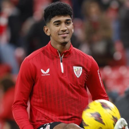 Athletic y Eibar negocian por dos jugadores