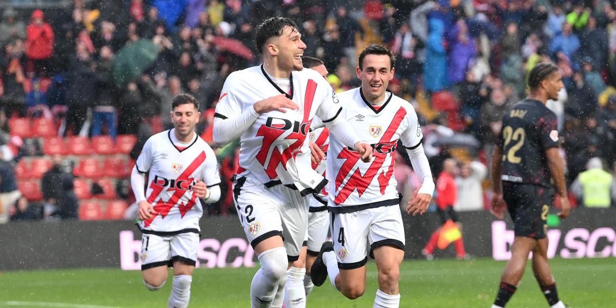 67c338911b035.r d.1977 1043 0