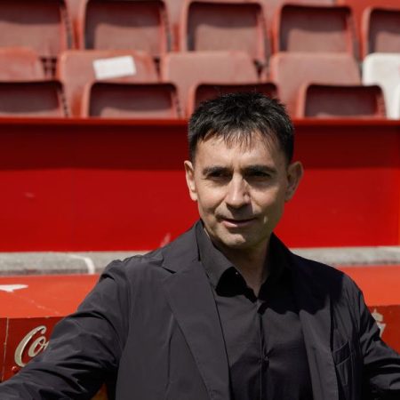 Garitano revela que el Sporting busca un jugador en banda con las características de Luna