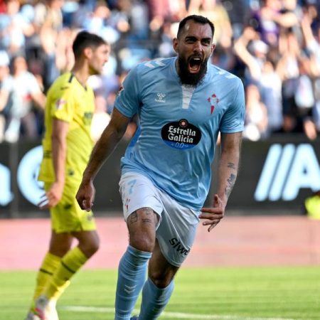 Lo de Borja Iglesias, a fuego lento