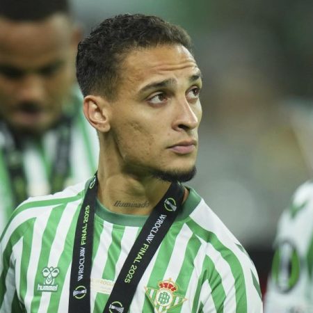 El Betis trabaja para hacer hasta cuatro fichajes en la recta final