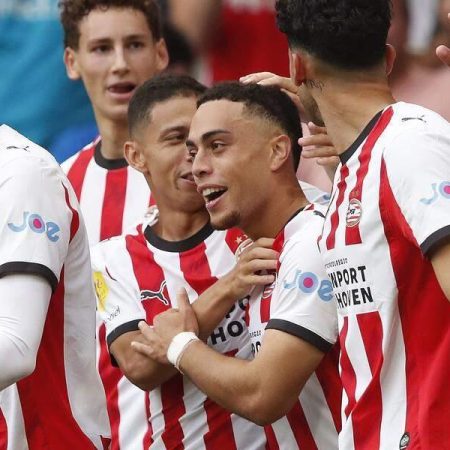 2-1: Un golazo de Dest le da la Supercopa al PSV