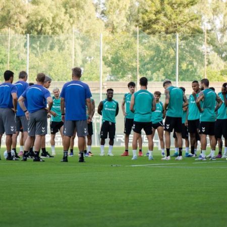 Pellegrini se lleva a todo el plantel al último stage en Marbella