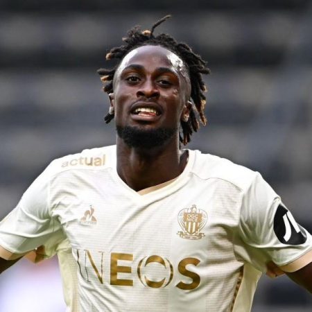 Unai Emery ya tiene a su nuevo delantero con el futuro de Watkins en el aire