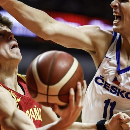 87-73: España renace y se divierte en Málaga para retomar el rumbo hacia el Eurobasket