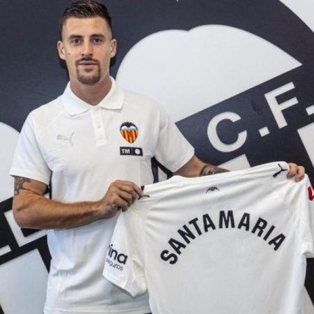 Baptiste Santamaria: “El Valencia es un gran club con una gran historia y quería jugar aquí”