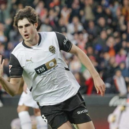 Los datos de Javi Guerra para renovar hasta 2029 con el Valencia CF