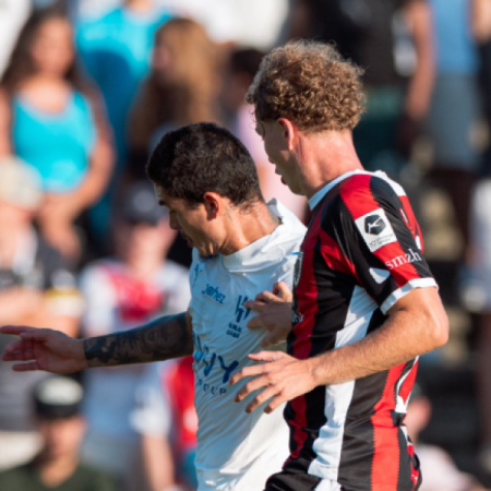 Llegar y besar el santo para Darwin Nuñez: gol en su debut