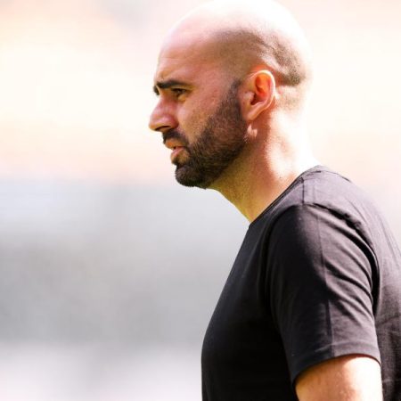 Para futbolistas y aficionados el partido de Miami no es lo adecuado