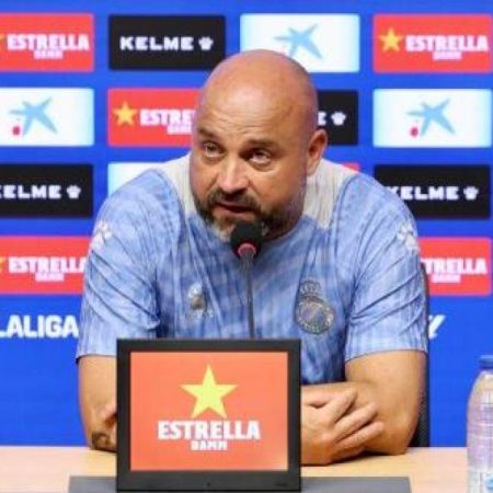 Manolo González avisa: “Esto va de méritos, quien no entrene fuerte no tiene cabida en esta plantilla”