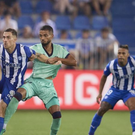 Tenaglia rescata un sufrido triunfo para el Alavés ante el Levante