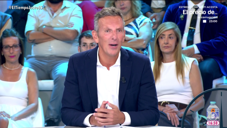 Joaquín Prat en El tiempo justo presentando el programa