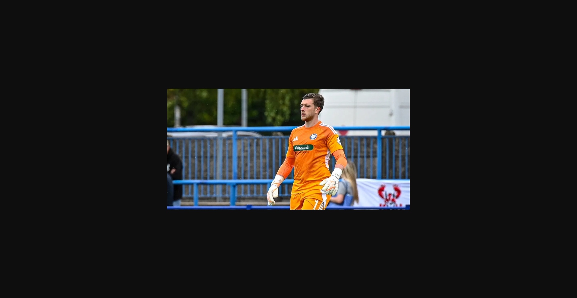 «Курзон Аштон» – «Чорли»: победит ли фаворит?