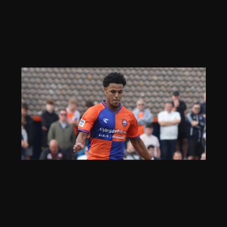 Predicción para la Liga Inglesa 2025: Brentford vs Tamworth – ¿Quién dominará en Hornets Park?