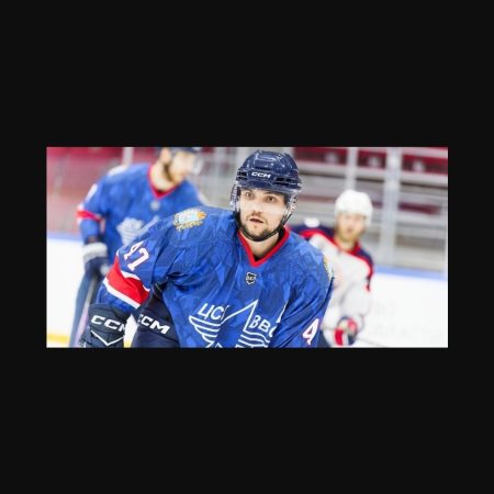 Predicción VHL 2025: Zauralie vencerá a CSK VVS en casa en el estreno del campeonato