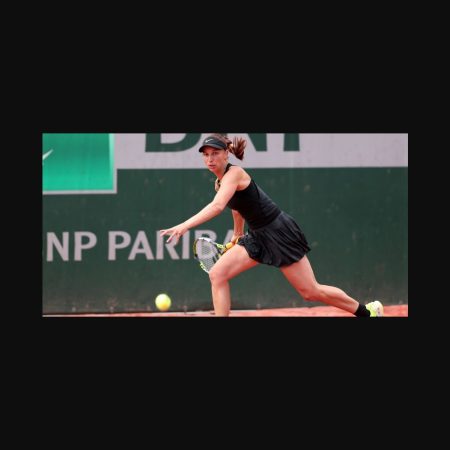 Predicción Tenis Montre 2025: Tamara Korpatch vence a Arancha Rus y avanza a cuartos