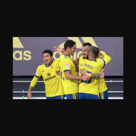 Predicción Real Sociedad vs Cádiz 2025: Cadiz ganará y podría sostener su racha en casa