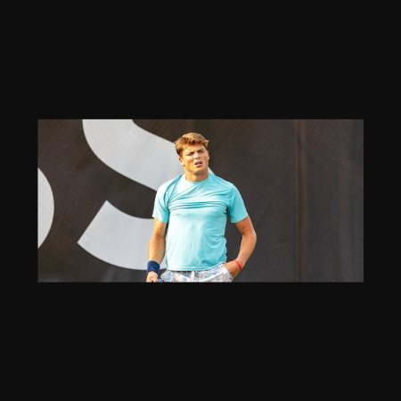 Pronóstico Patrik Zahray vs Kennon Kingsley Rennes 2025: Kingsley podría ganar con +2 juegos