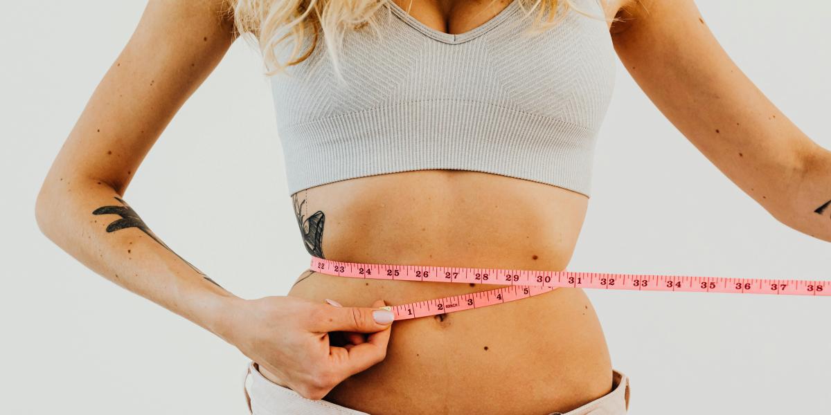 Nadie lo hace pero funciona: el movimiento isométrico que quema la grasa abdominal y tonifica el abdomen 1 67445f81c9a63