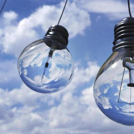 Precio de la luz hoy domingo 7 de septiembre por franjas y tramos: ¿Cuándo es más barata?