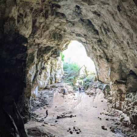 La cueva secreta de Menorca que te dejará sin aliento: naturaleza en estado puro en Binigaus
