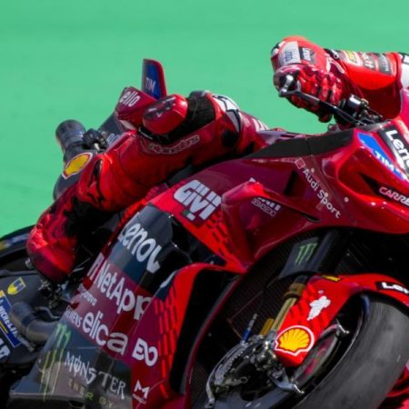 MotoGP, en directo hoy: Gran Premio de Catalunya | La Carrera Sprint en Montmeló con Marc Márquez, Acosta, Jorge Martín, Álex Márquez y Bagnaia