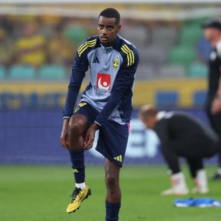 2-0: Isak reaparece en la derrota de Suecia ante Kosovo