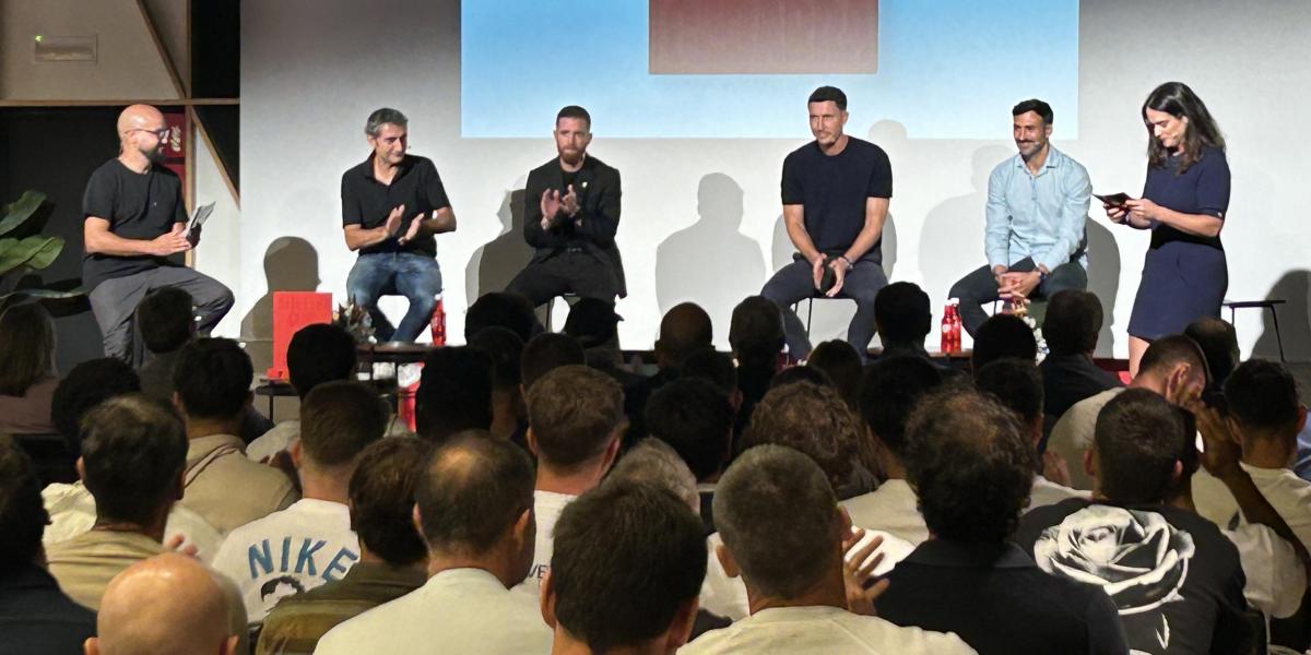 El libro 'Athletic Club Gabarra' ya navega sobre Bilbao 1 68c0272300e4c.r d.2276 2435 2976