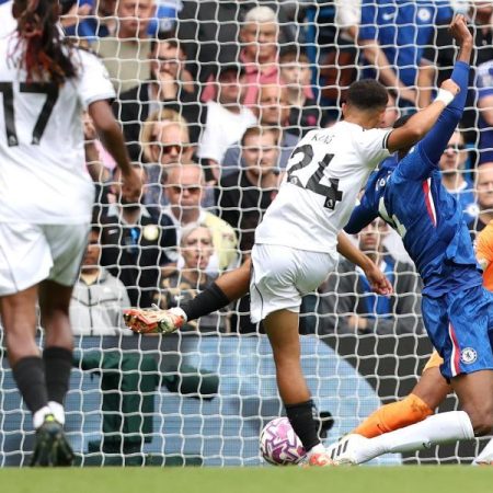 El Fulham otorga el premio al mejor gol del mes a uno mal anulado por el VAR