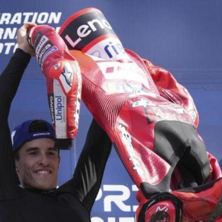 Marc Márquez los manda callar en Misano como hizo Leo Messi en el Bernabéu en 2017