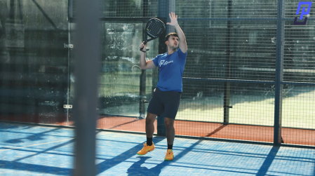 La Adidas Adipower 10º aniversario, una pala explosiva en ataque