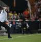 Danjuma: "El penalti ha sido clave, no es una excusa" 2 El entrenador del Valencia, Carlos Corberán (d), durante el partido contra el Villarreal en Mestalla