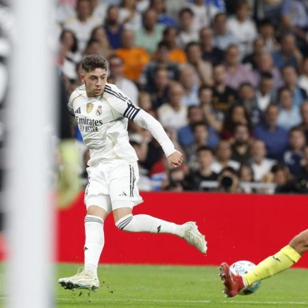 Tras las dudas, Fede Valverde recupera vuelo de lateral derecho