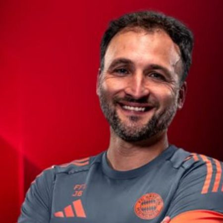El técnico del Bayern, ante la visita al Johan: “Lo que te exige, te hace mejor”