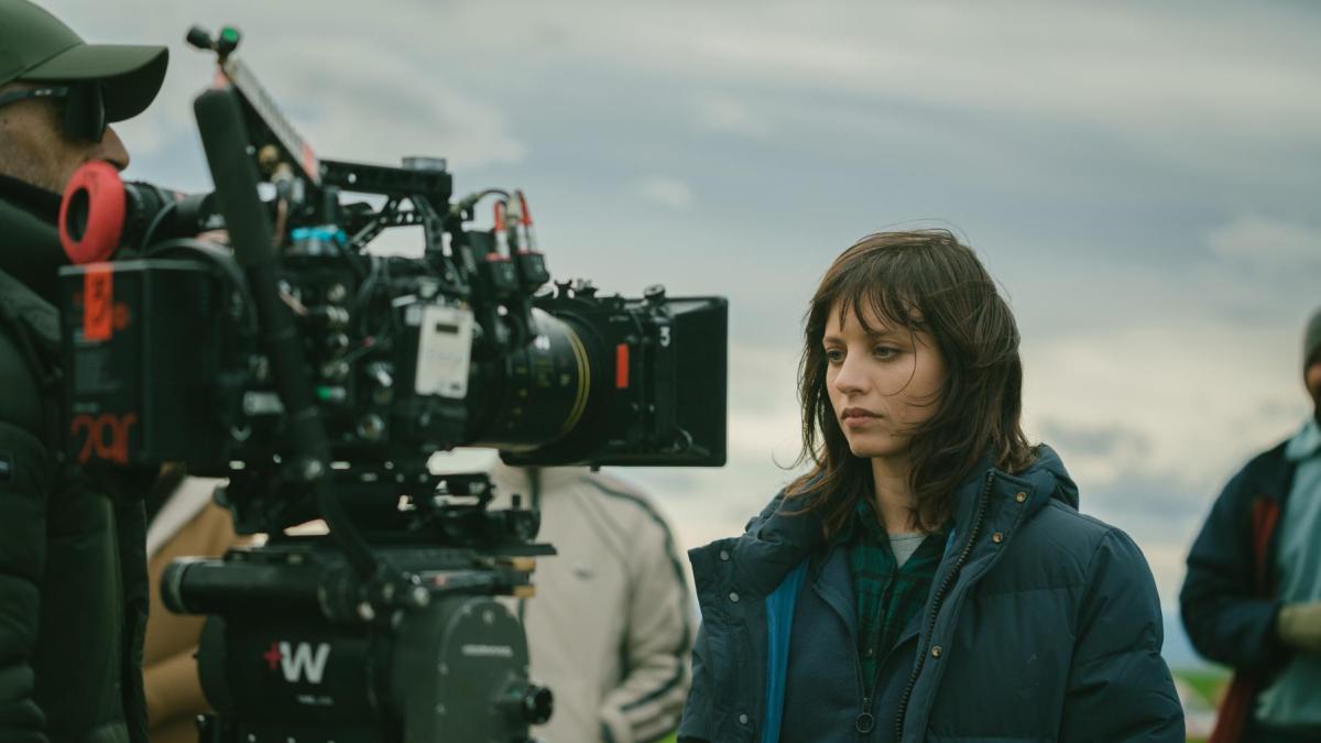 La miniserie de seis episodios que está a punto de llegar a Prime Video: ambientada en España en 1997 1 68f623b80b1d4