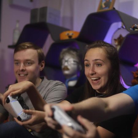 PlayStation actualiza sus ofertas de juegos para PS4 y PS5 mientras se prepara para la llegada de la nueva PS6