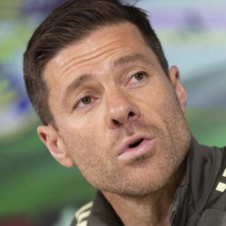 Alonso elogia en rueda de prensa la madurez de Mbappé y la reacción de Vinícius tras el Clásico