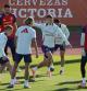 El jugador de la selección se ha retirado de la sesión de entrenamiento por molestias en el gemelo