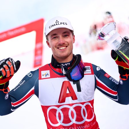 ¡Increíble! Paco Rassat hace historia al ganar su primera carrera en la Copa del Mundo de Esquí Alpino