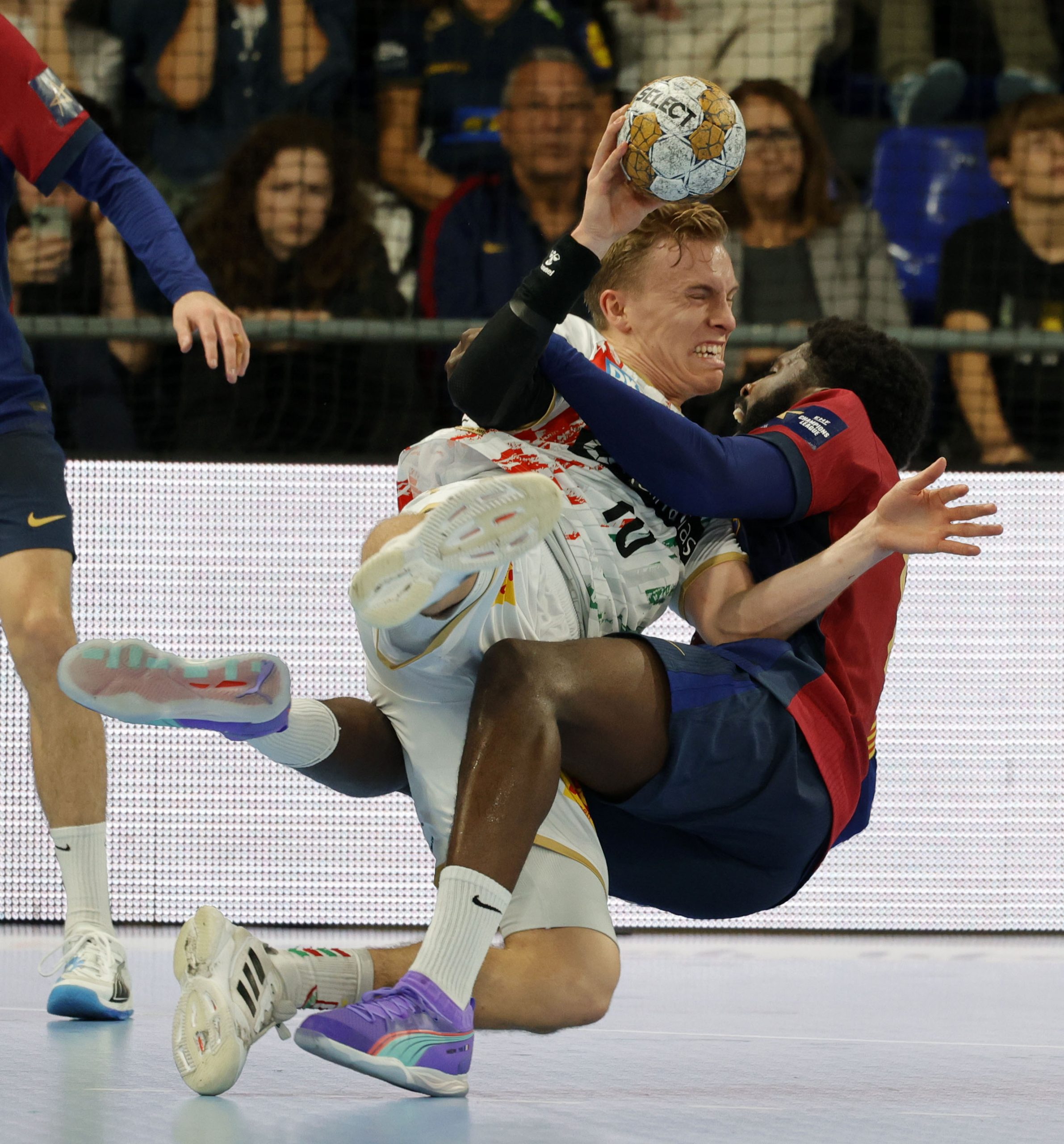 69238b32cf8bd scaled