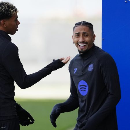 El Barça retoma su tridente letal: Raphinha y Marc Bernal vuelven en un partido clave contra el Alavés