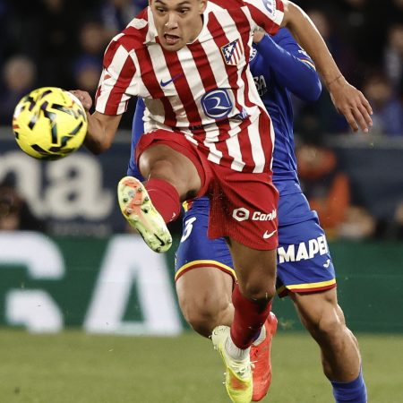 Las Lesiones en el Atlético de Madrid: La Baja de Llorente y la Oportunidad para Molina