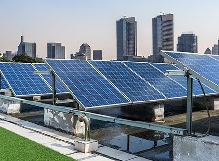 La rentabilidad de las placas solares en comunidades de vecinos: ¿Un camino complicado hacia el autoconsumo?